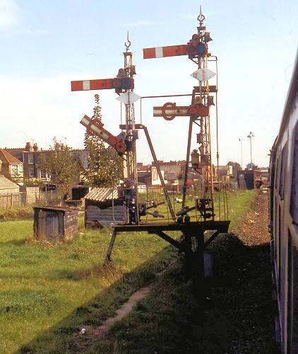 Bracket signal
