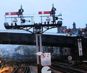 Bracket signal