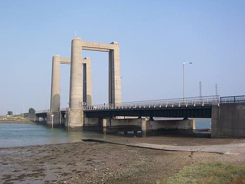 Kings Ferry bridge, Sheppey