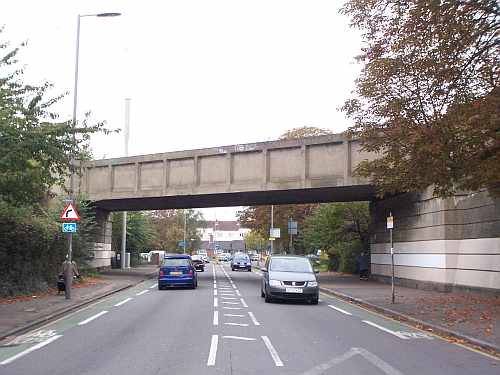 Malden Road bridge, Malden Manor