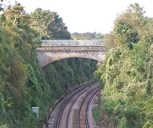 Manor Road bridge, Longfield Hill