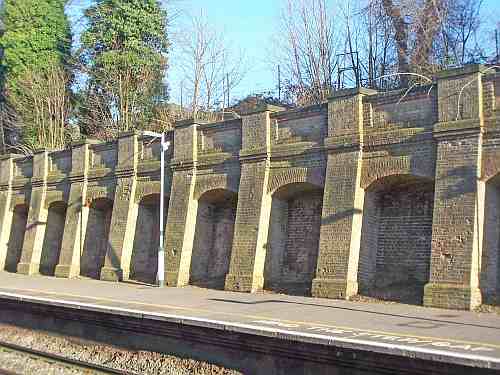 Retaining wall, North Dulwich