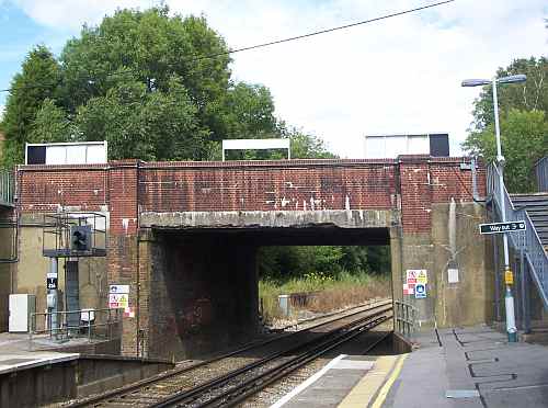 Old Horsham Road bridge, Holmwood